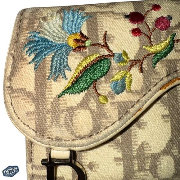 Christian Dior Vintage Diorissimo Floral Embroidered Trotter Wallet/Key Holder - Picture 3 of 16